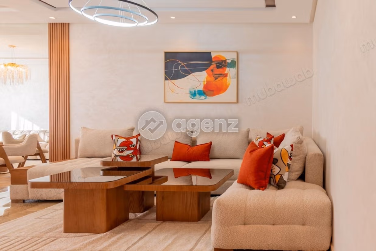 Busca pisos en venta en Aïn Sebaâ. Dimensión 120 m². Aparcamiento y balcón