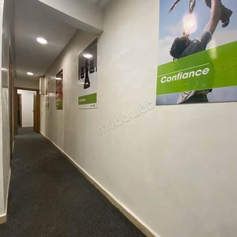 Ufficio in Affitto di 141.0 m² a Casablanca, Ospedali