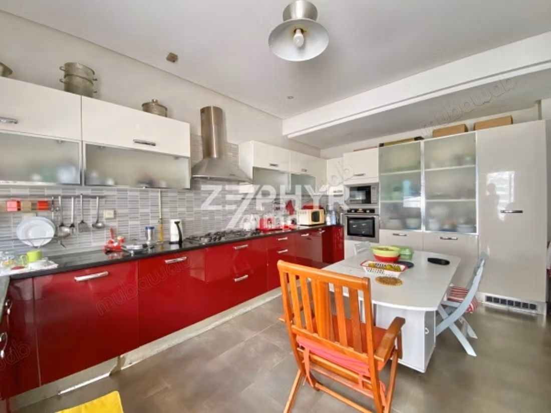 For rent semi-detached villa S4 empty in La Marsa with pi