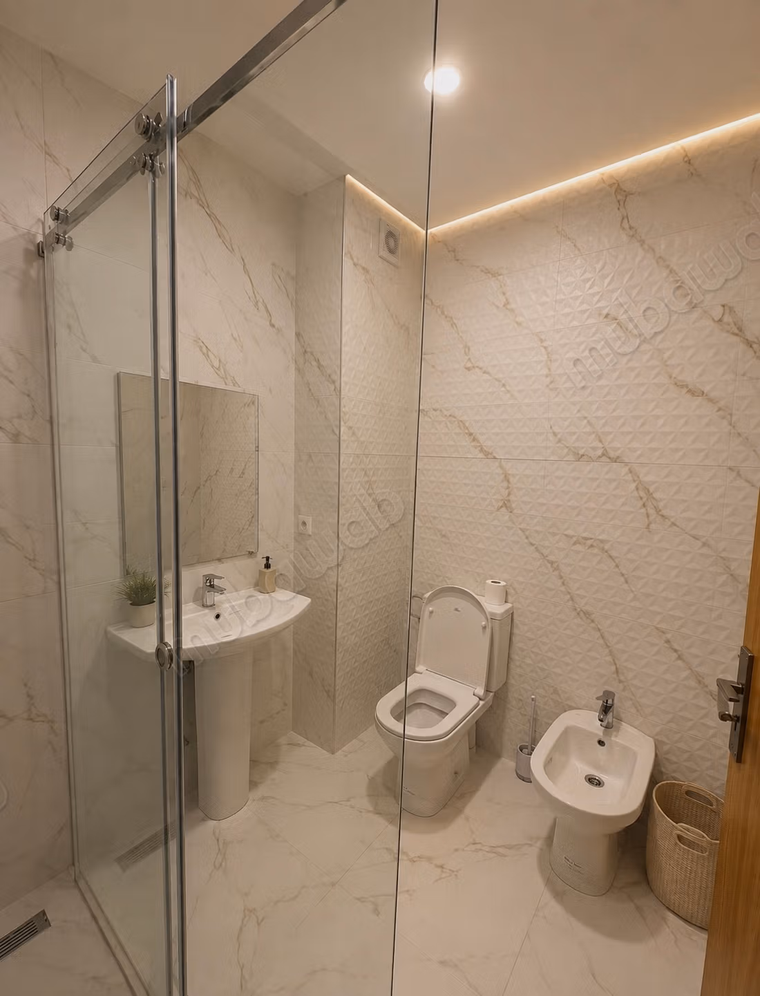 Apartment Asilah. 3 large rooms. Pools