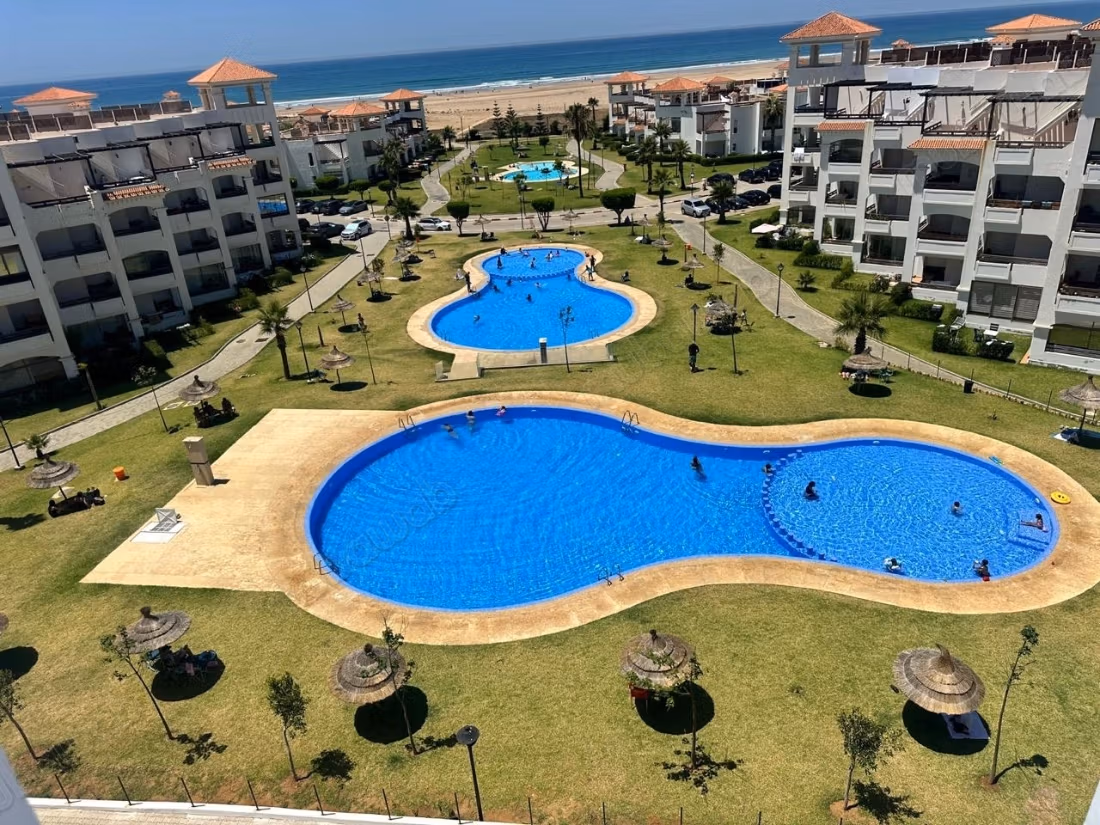 Apartment Asilah. 3 large rooms. Pools