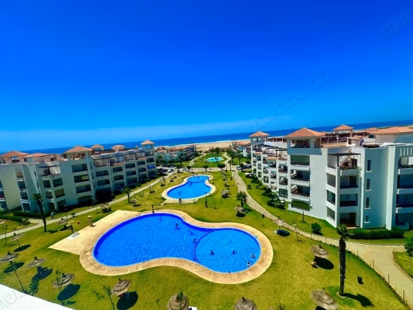 Appartement Asilah. 3 grandes pièces. 
Piscines