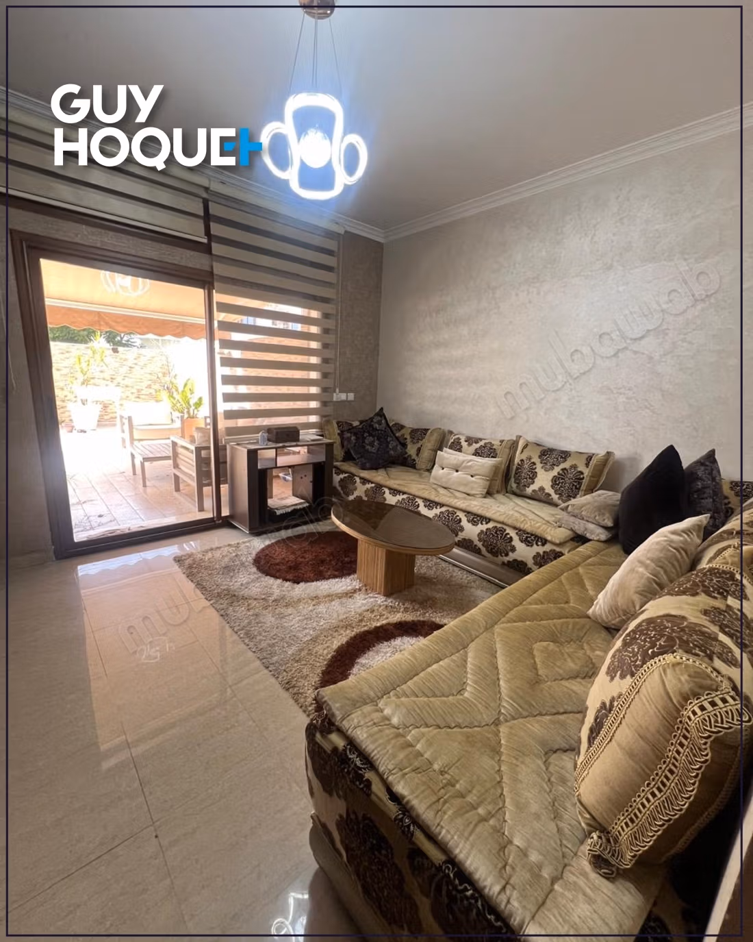 Villa arredata con piscina interna ad Ain Diab