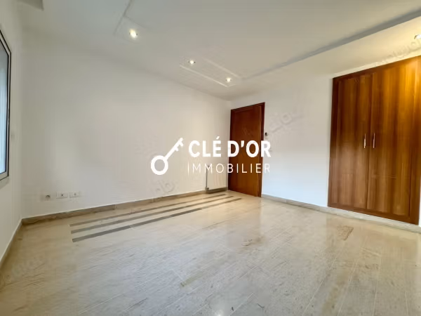 Confortable Appartement S3 au Jardins de Carthage