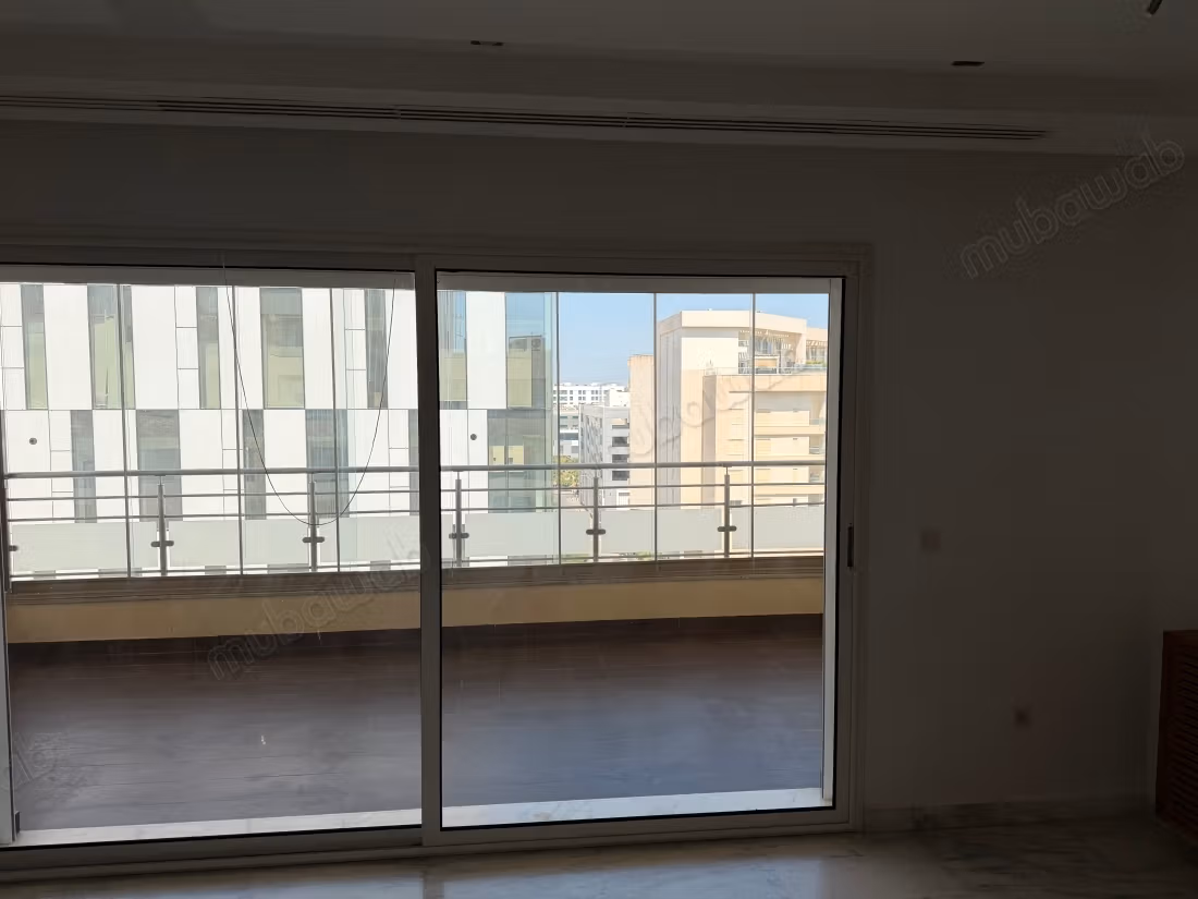 Appartement S3 au lac 2 en face de Novetel