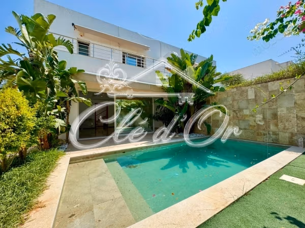 Villa à louer avec piscine à Gammarth