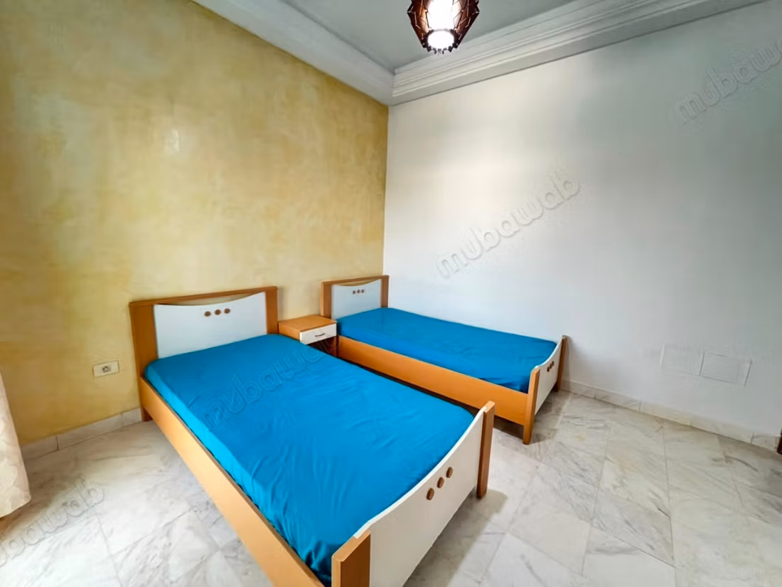 A vendre: Appartement en S2 à la zone de Miramar