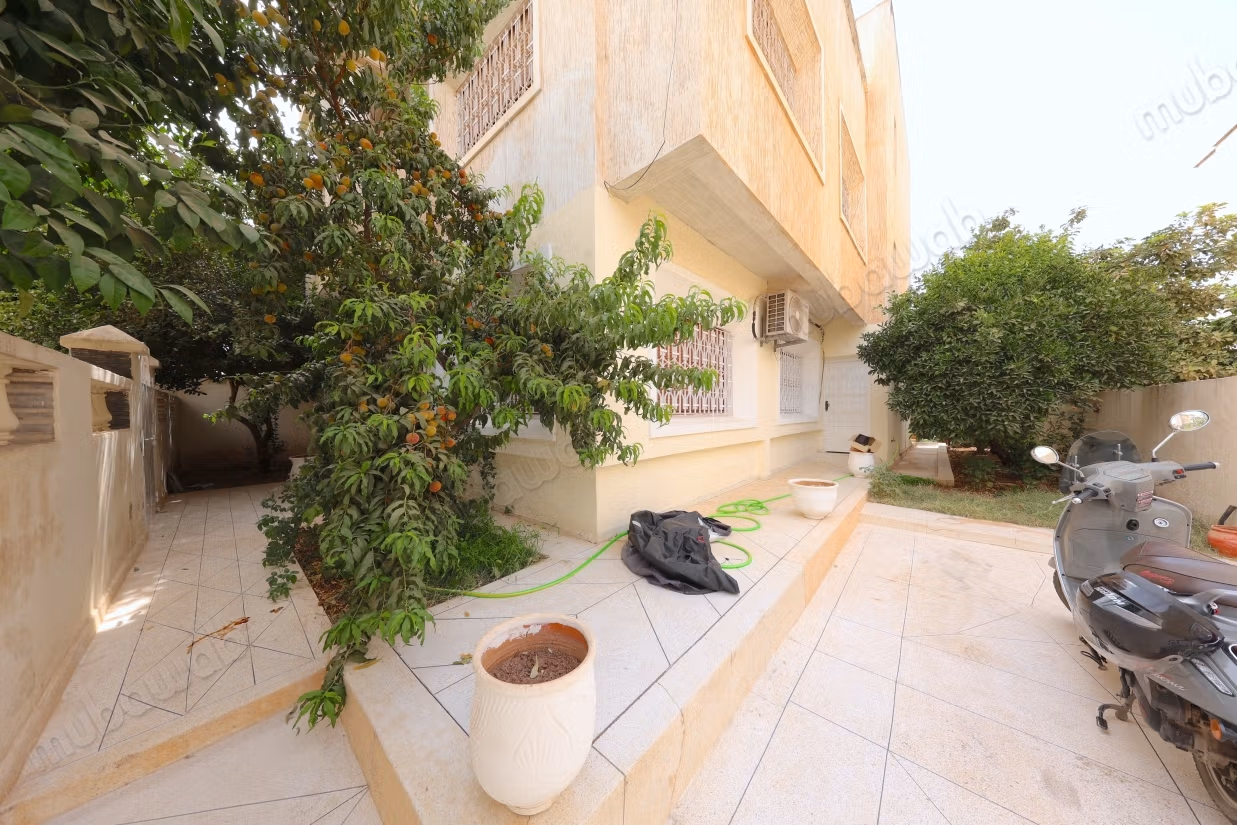 Villa en venta 300m en Hay Lalla Soukaina Fez