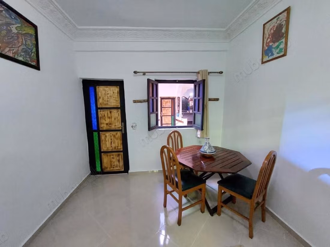 Auberge a vendre aitbihi