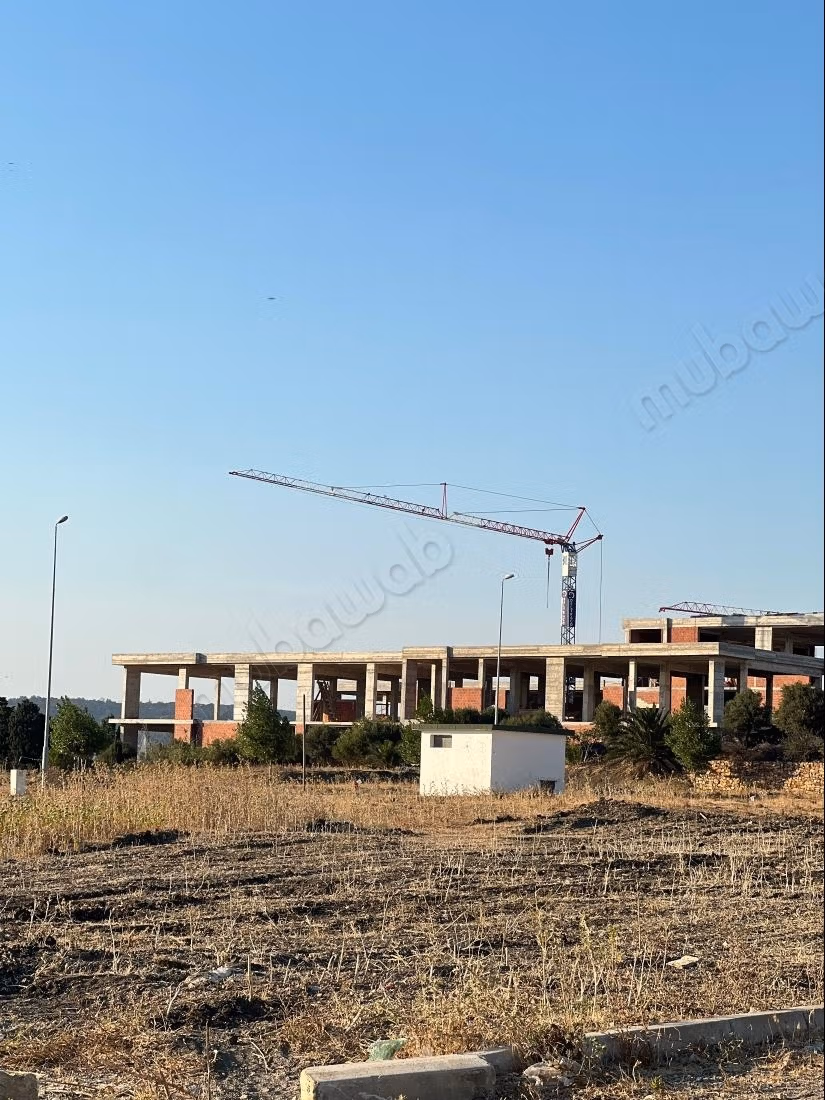 Terrain R5 Route Rabat la zone franche 
tanger
