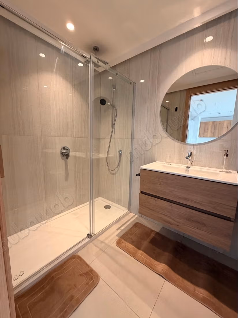 Studio nuovo e accogliente Casa Finance City CFC