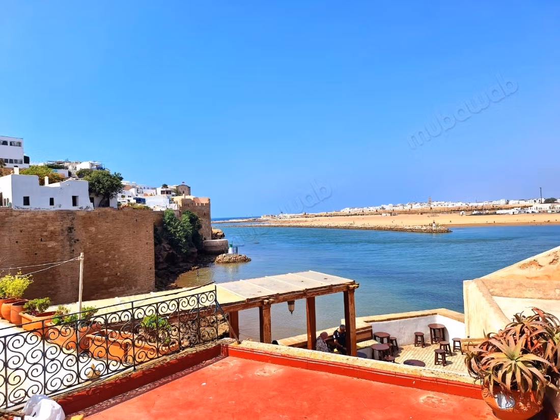 Stunning house for sale in Les Oudayas. 2 nice bedrooms. Fully equipped kitchen