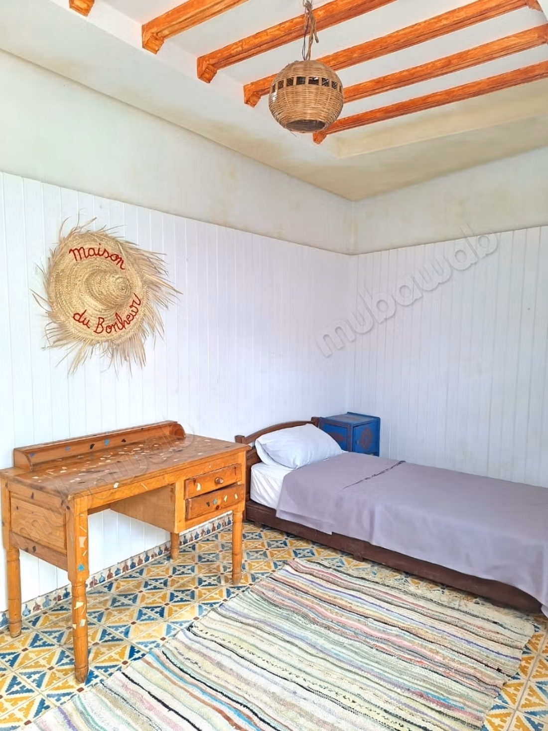 Stunning house for sale in Les Oudayas. 2 nice bedrooms. Fully equipped kitchen