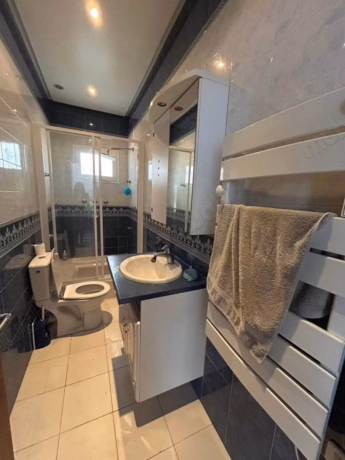 À vendre villa cité les pins la Marsa 1.800. 000