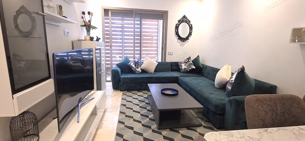 Studio Meublé 67m2 2è étg grande Terrasse Maarif