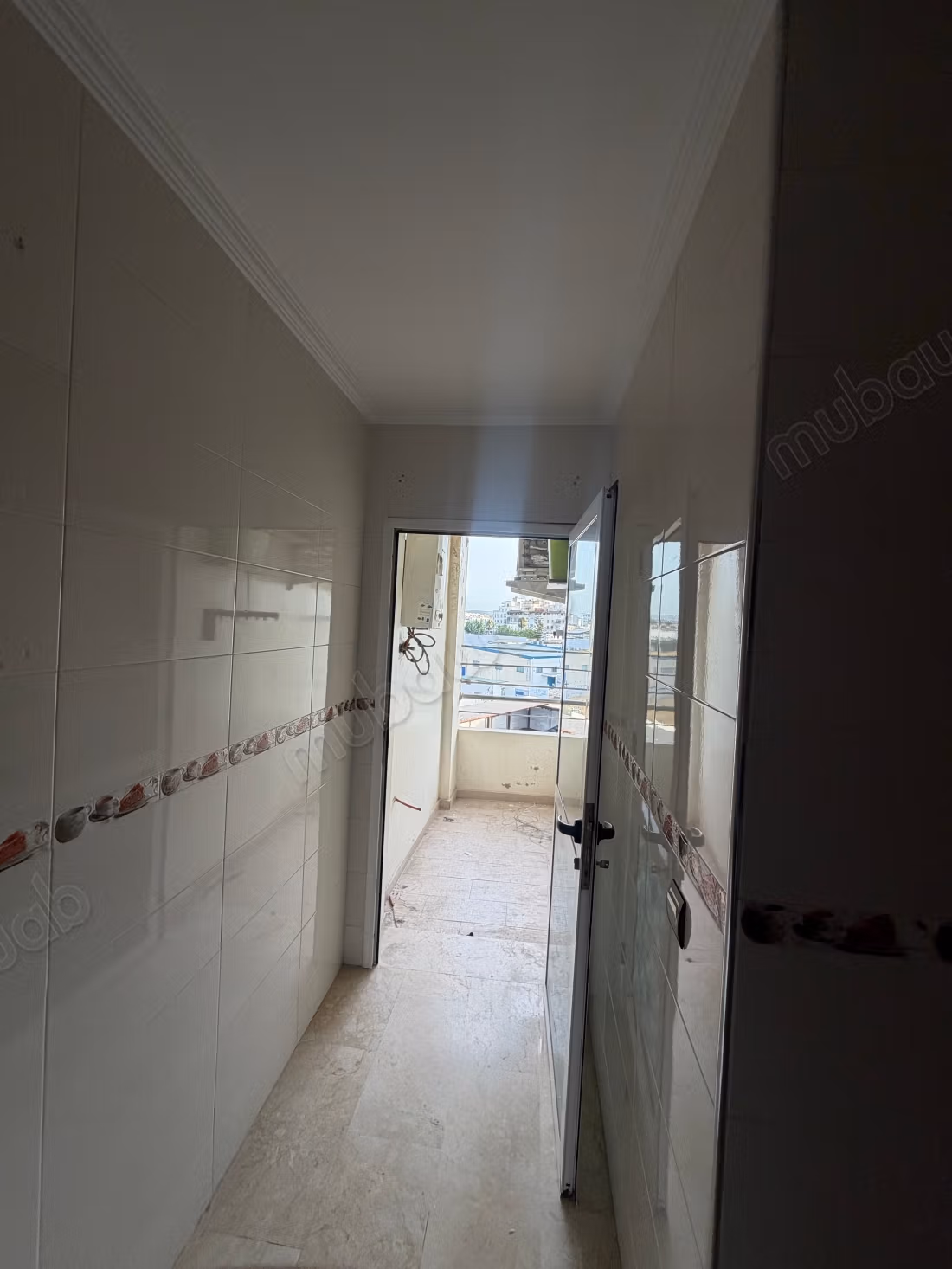 Apartamento en alquiler en Braniss 2. Área total 85 m². Puerta resistente, residencia asegurada.
