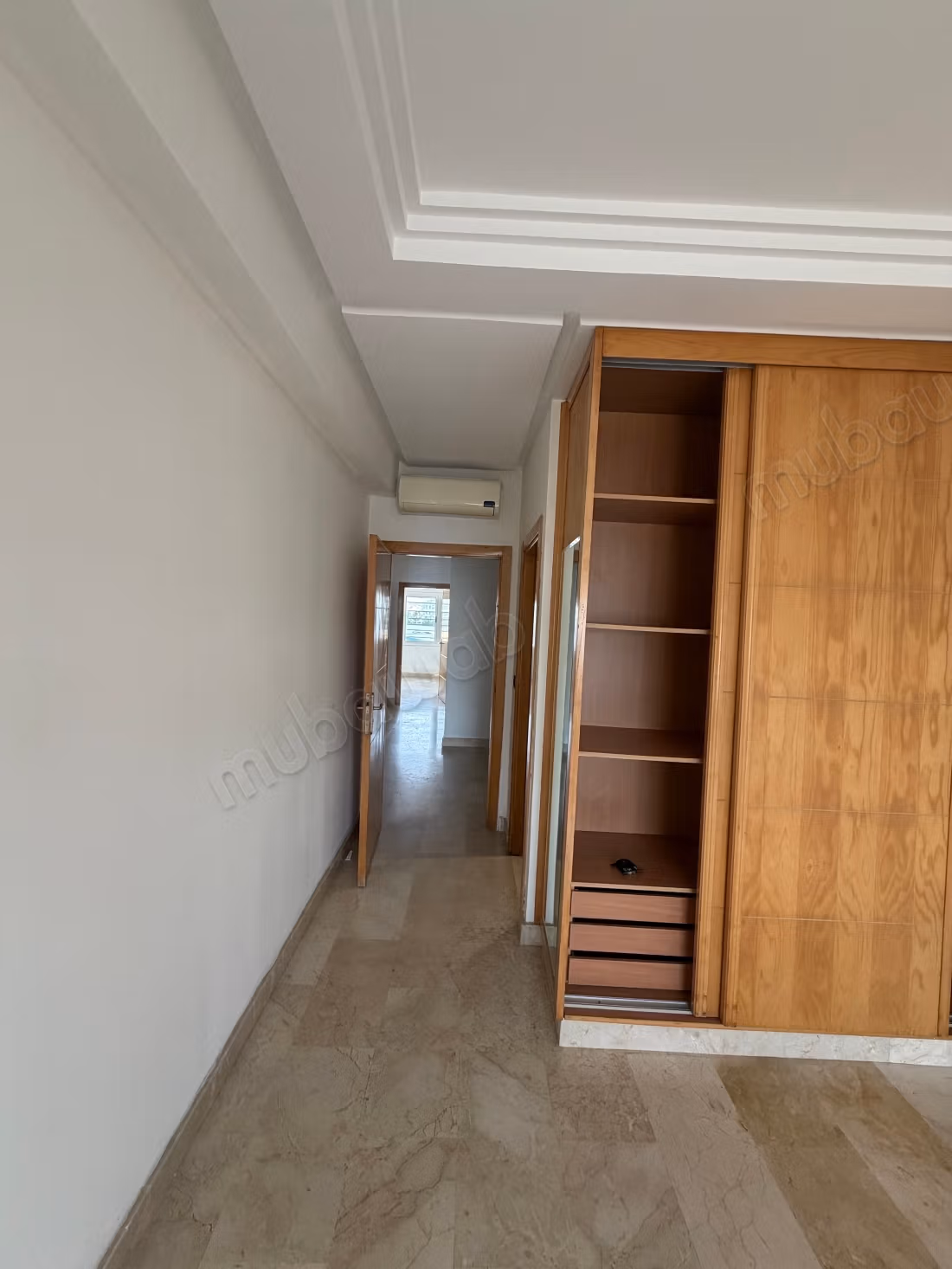 Apartamento en alquiler en Braniss 2. Área total 85 m². Puerta resistente, residencia asegurada.