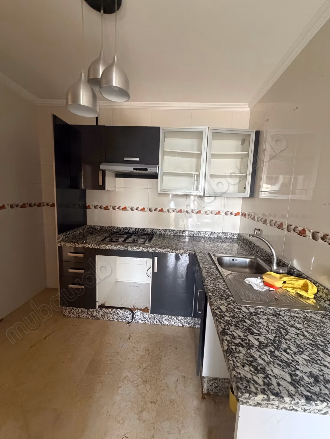 Apartamento en alquiler en Braniss 2. Área total 85 m². Puerta resistente, residencia asegurada.