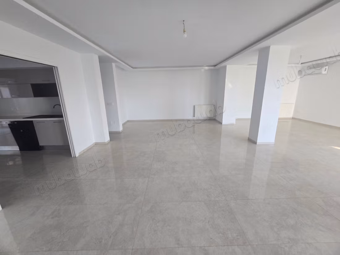 Appartamento con giardino in affitto a La Marsa