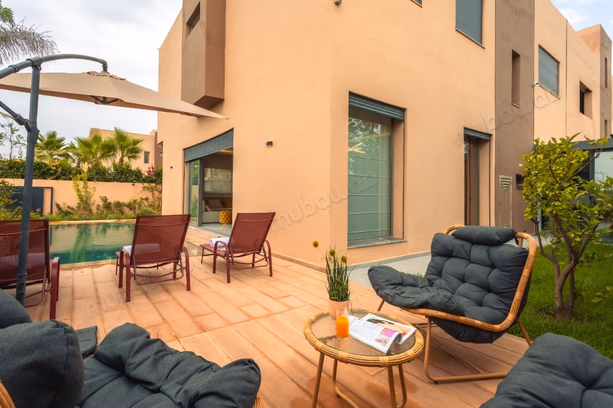 Affitto stagionale villa di lusso in Route de l'Ourika. Superficie 680 m². Salotto marocchino e parabola