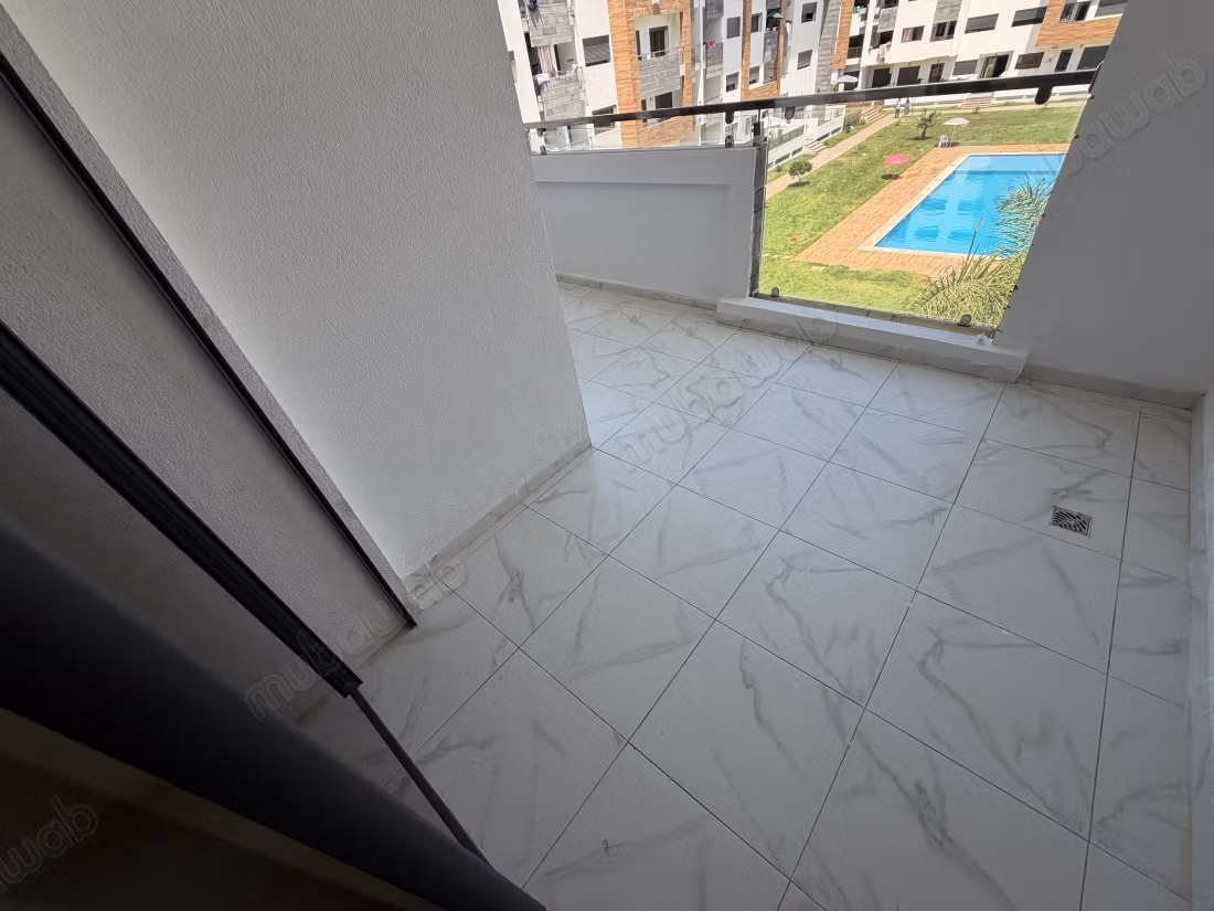 Beautiful apartment for rent in Harhoura. 125 m² surface. Moroccan living room, security