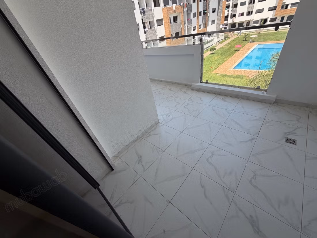 Beautiful apartment for rent in Harhoura. 125 m² surface. Moroccan living room, security