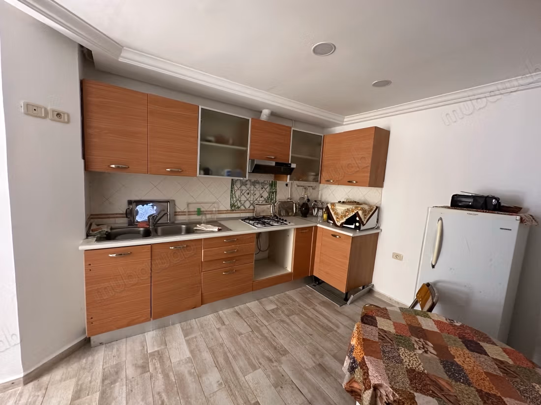 Appartamento molto vicino alla spiaggia in vendita. Superficie di 85 m². Posti auto e terrazza