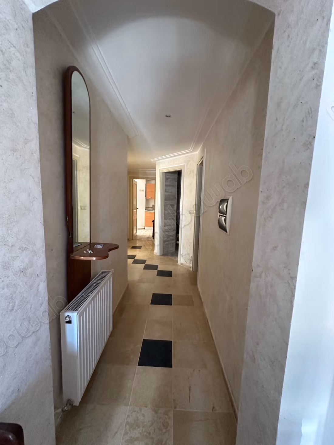 Appartamento molto vicino alla spiaggia in vendita. Superficie di 85 m². Posti auto e terrazza