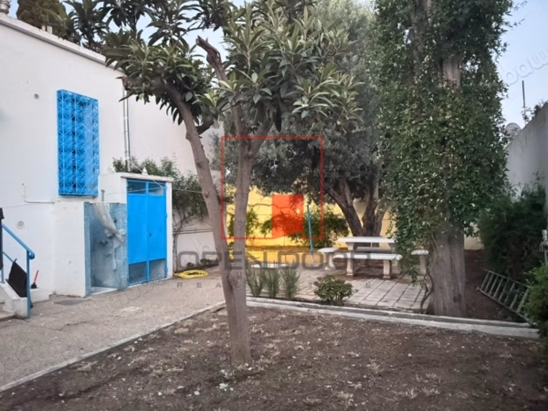 Bella Villa Unifamiliare Arredata a La Marsa