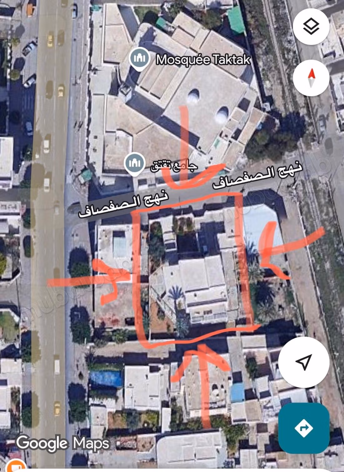 Land 1215 m² in Sfax - Tunis Road