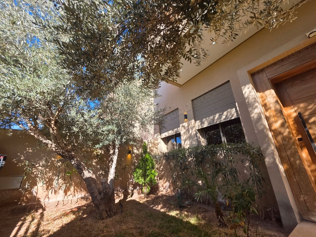 Villa strada di casa
