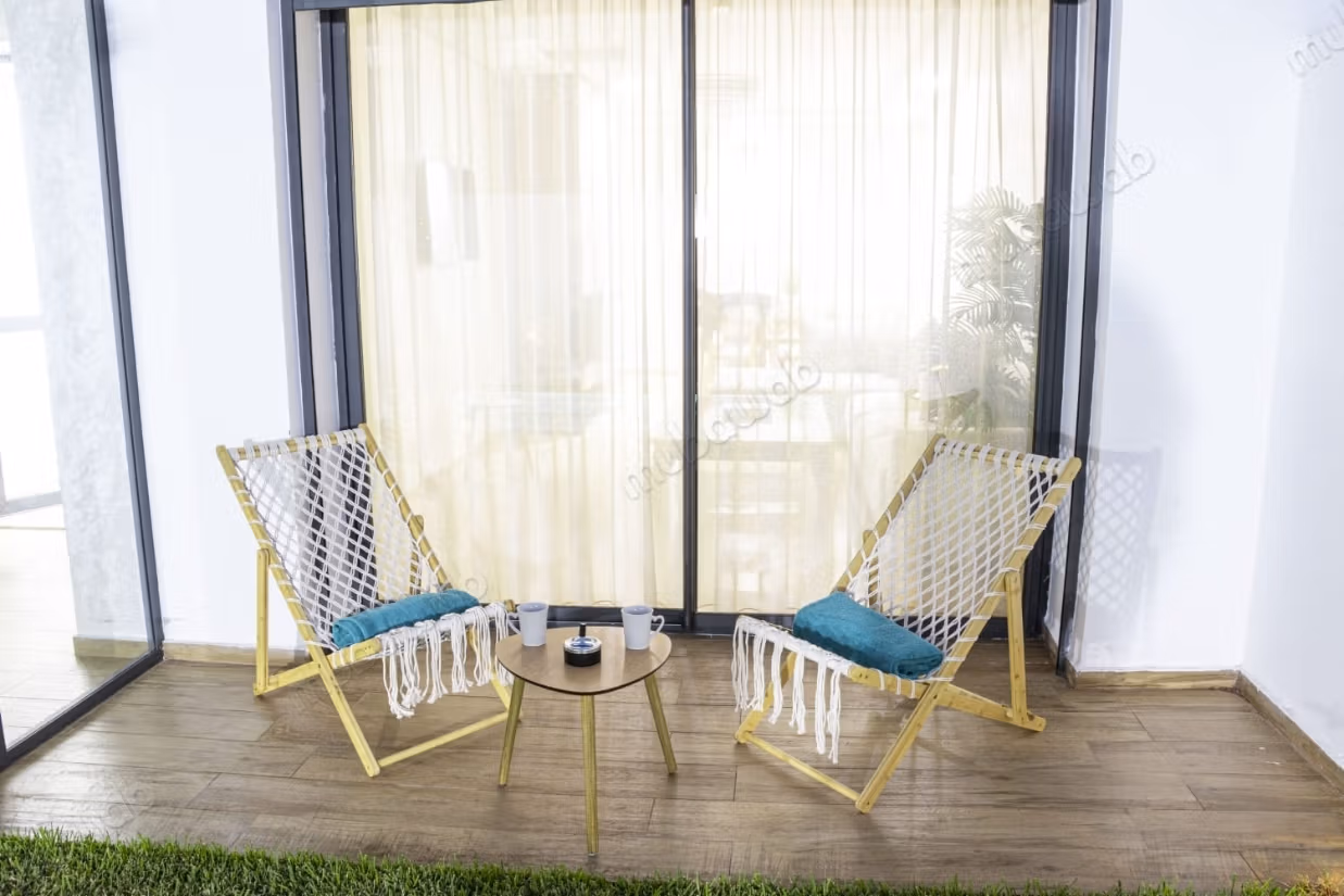 Appartamenti in affitto a Dar Bouazza. 2 camere belle. Balcone e giardino