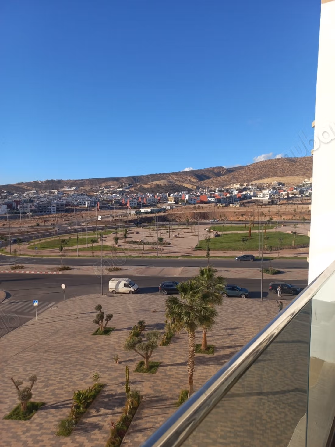 Alquiler estacional en Hay Mohammadi. Superficie 117 m². Puerta blindada y parabólica