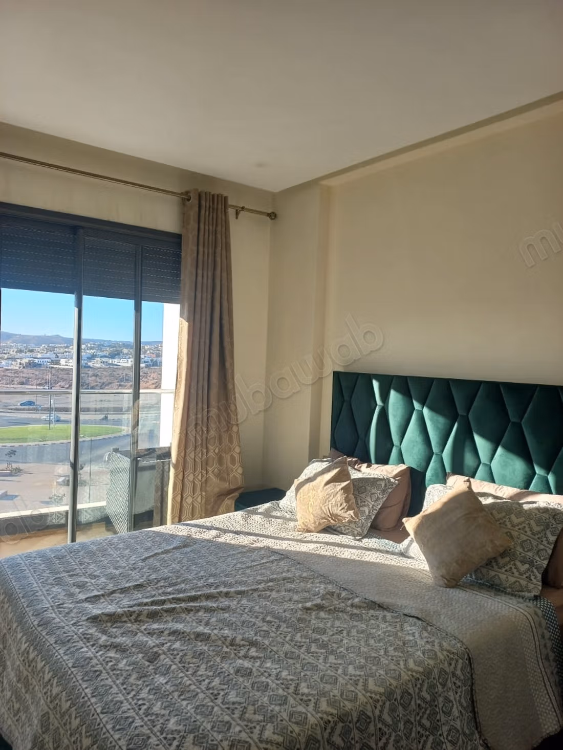 Alquiler estacional en Hay Mohammadi. Superficie 117 m². Puerta blindada y parabólica