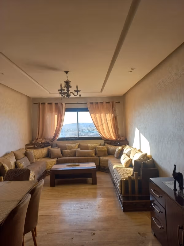 Affitto stagionale a Hay Mohammadi. Superficie di 117 m². Porta rinforzata e parabola
