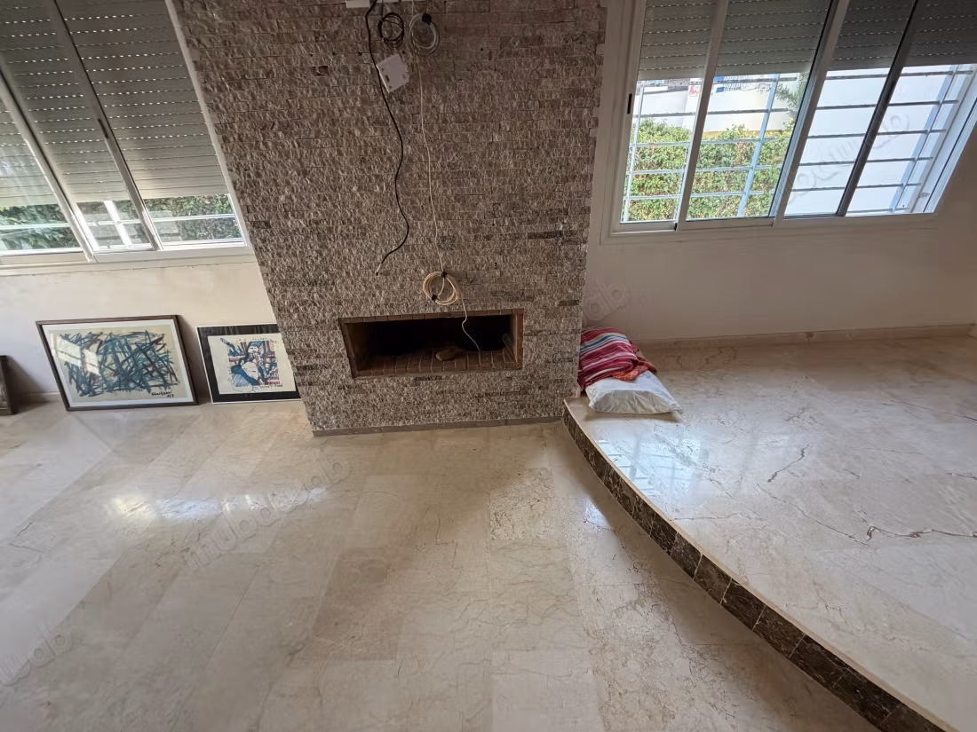 Affitto villa di alto standing a Harhoura. 3 camere piacevoli.