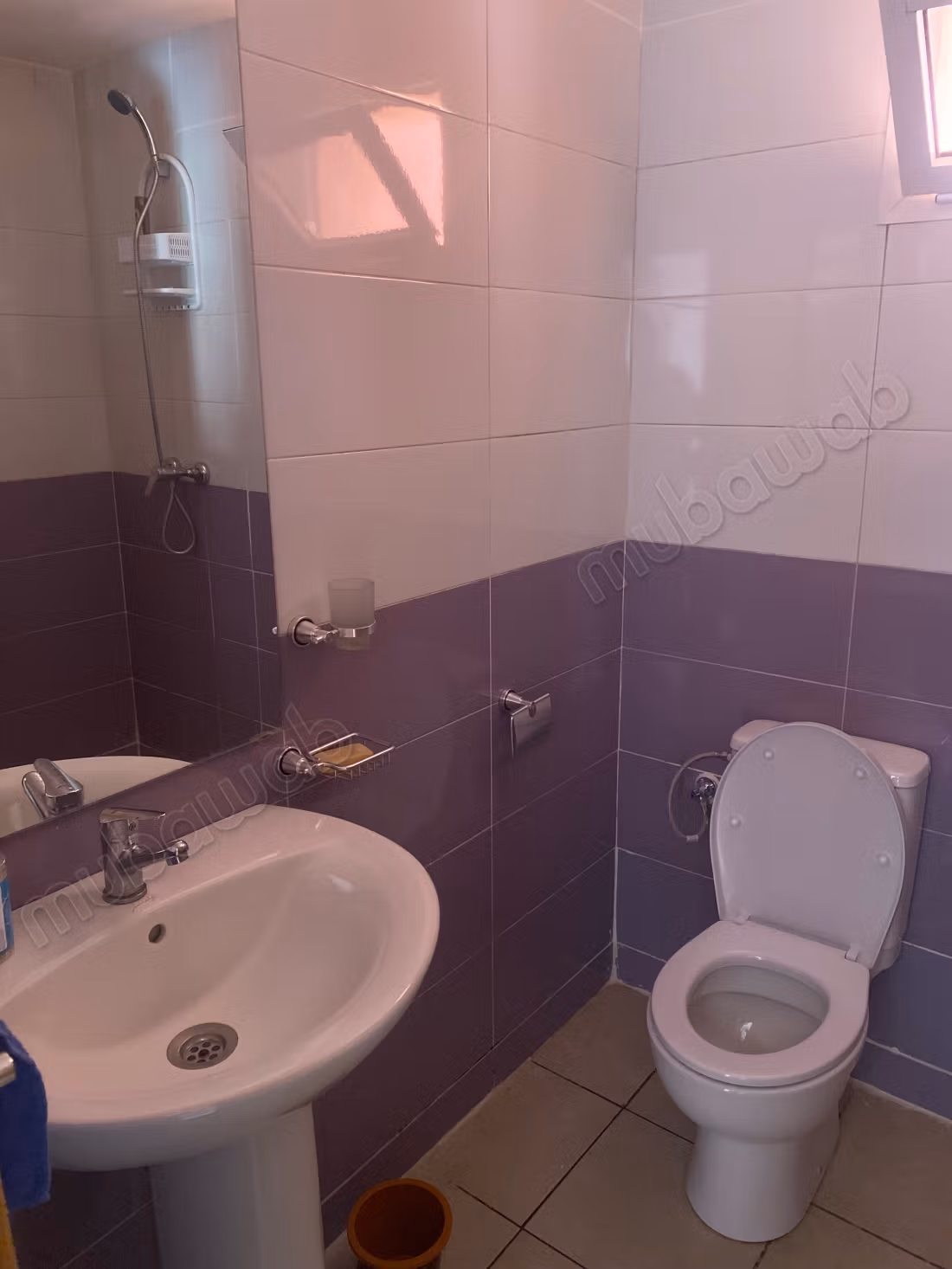 Location d'un appartement à Ain Mezouar. Surface totale 80 m². Jardin et ascenseur