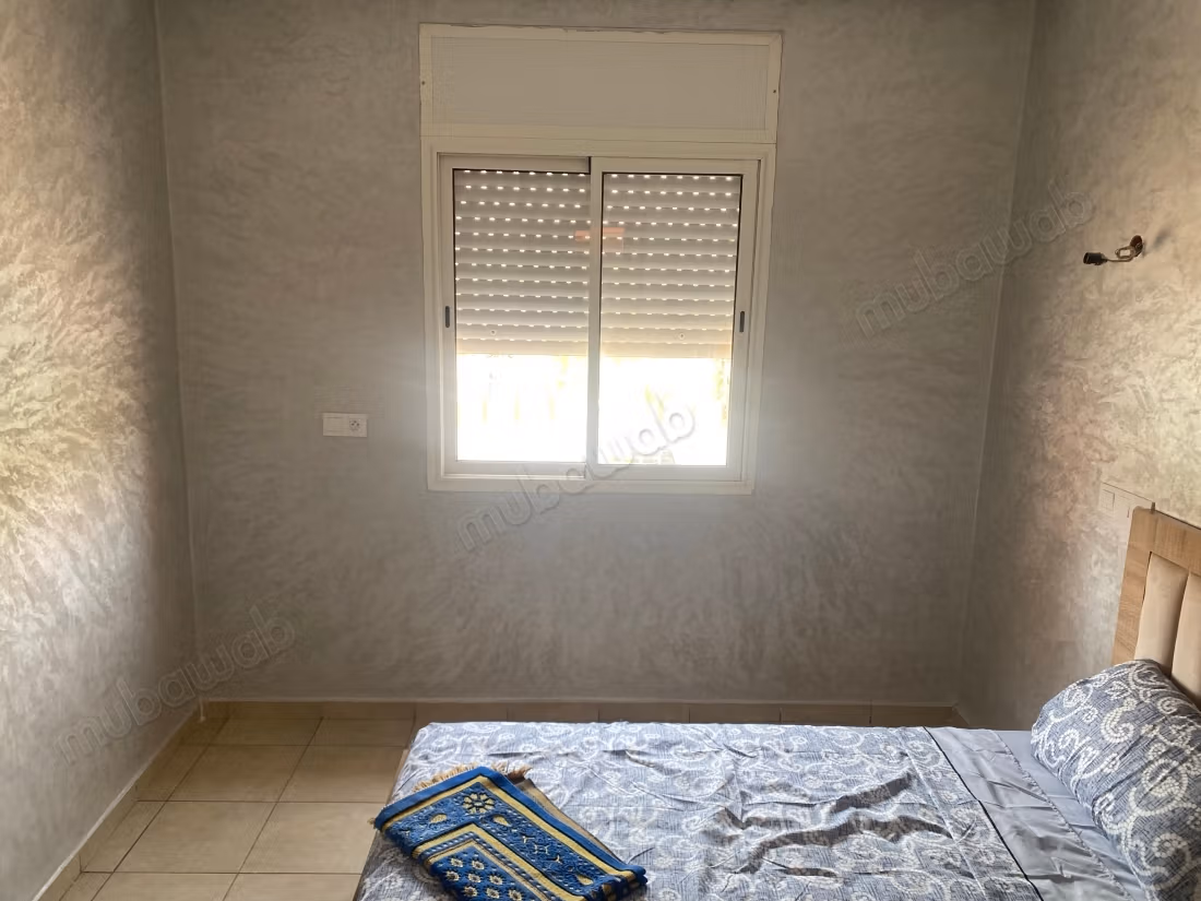 Location d'un appartement à Ain Mezouar. Surface totale 80 m². Jardin et ascenseur