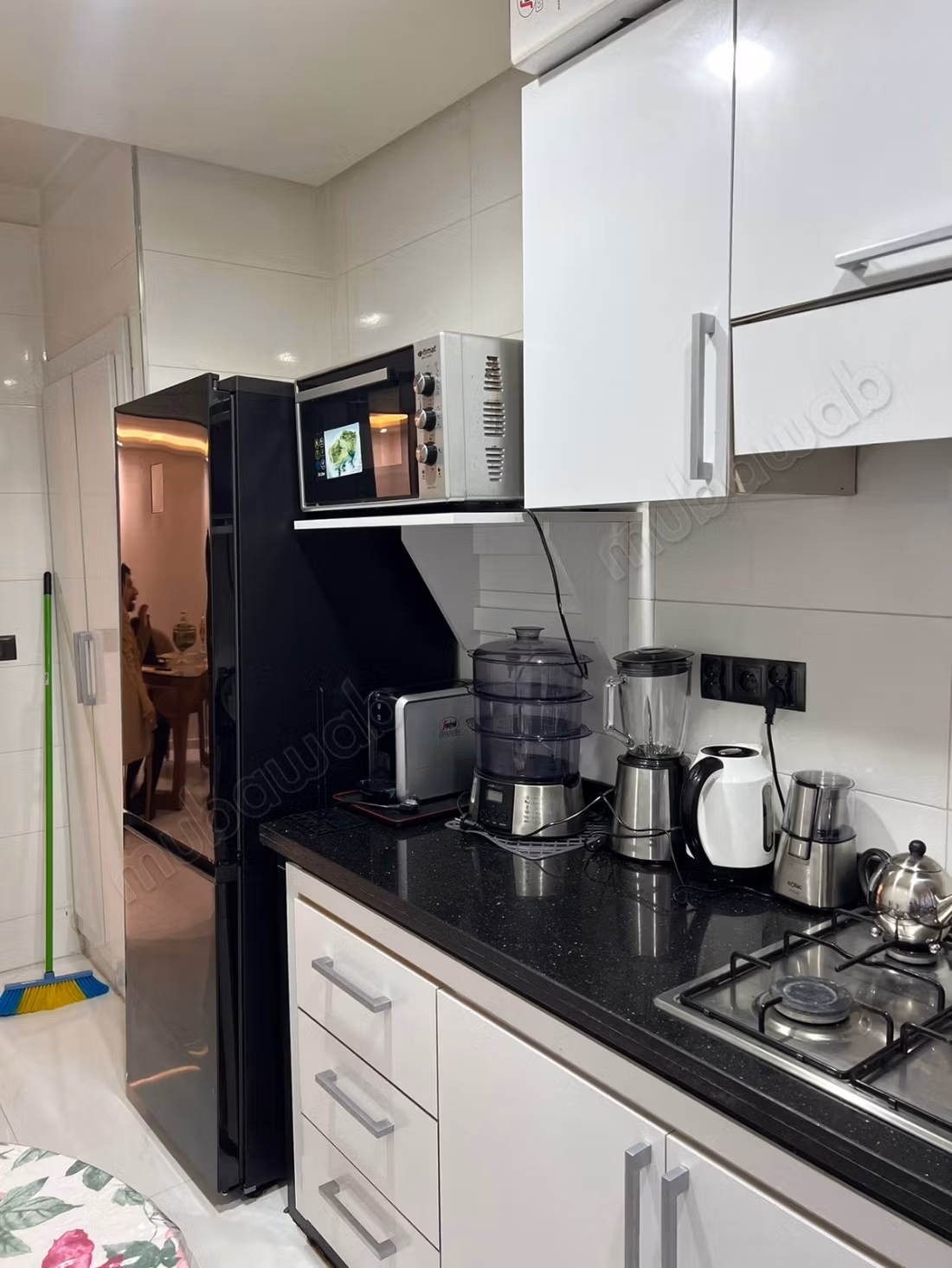 Affitto stagionale ad Agdal. 4 grandi stanze. Porta corazzata e residence sicuro