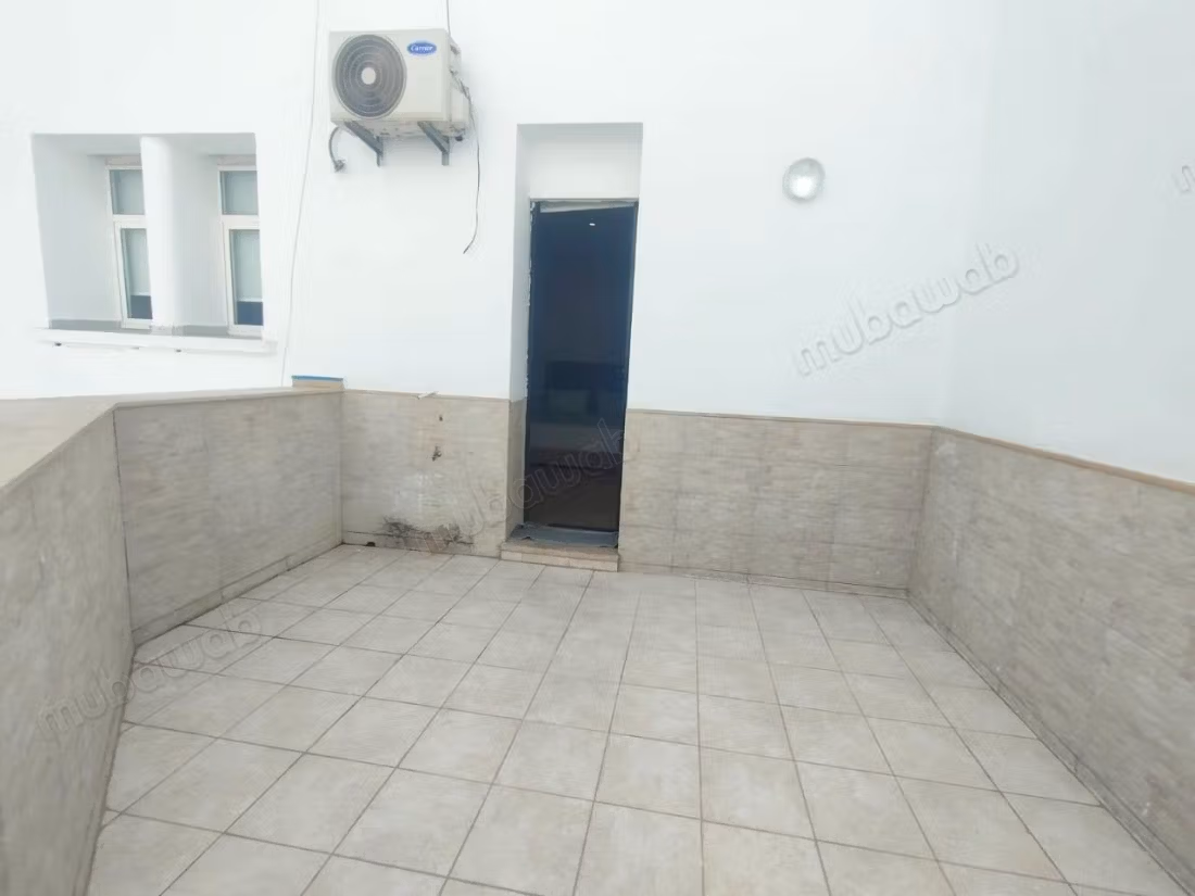 Estudio amueblado Mers Sultan TRAM