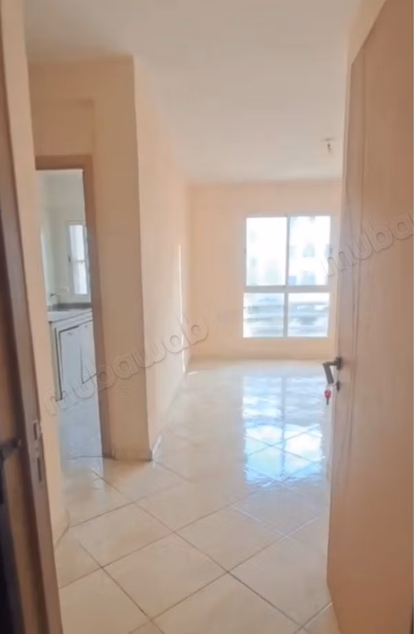 Vend appartement à Hay Mohammadi. 
3 grandes pièces