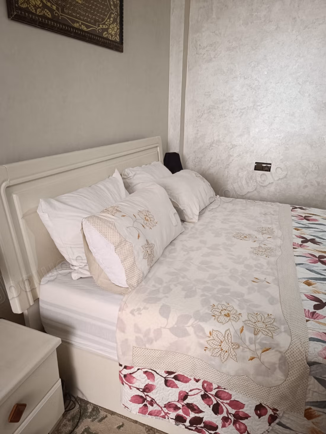 Apartments for rent in Hay Mohammadi. Area of 66 m². Concierge service available, air conditioning system.