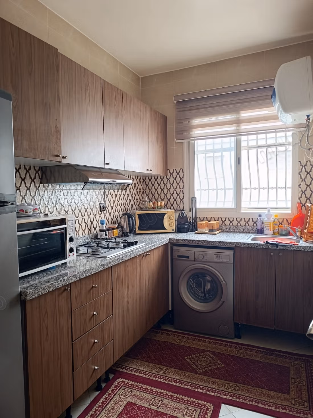 Apartments for rent in Hay Mohammadi. Area of 66 m². Concierge service available, air conditioning system.