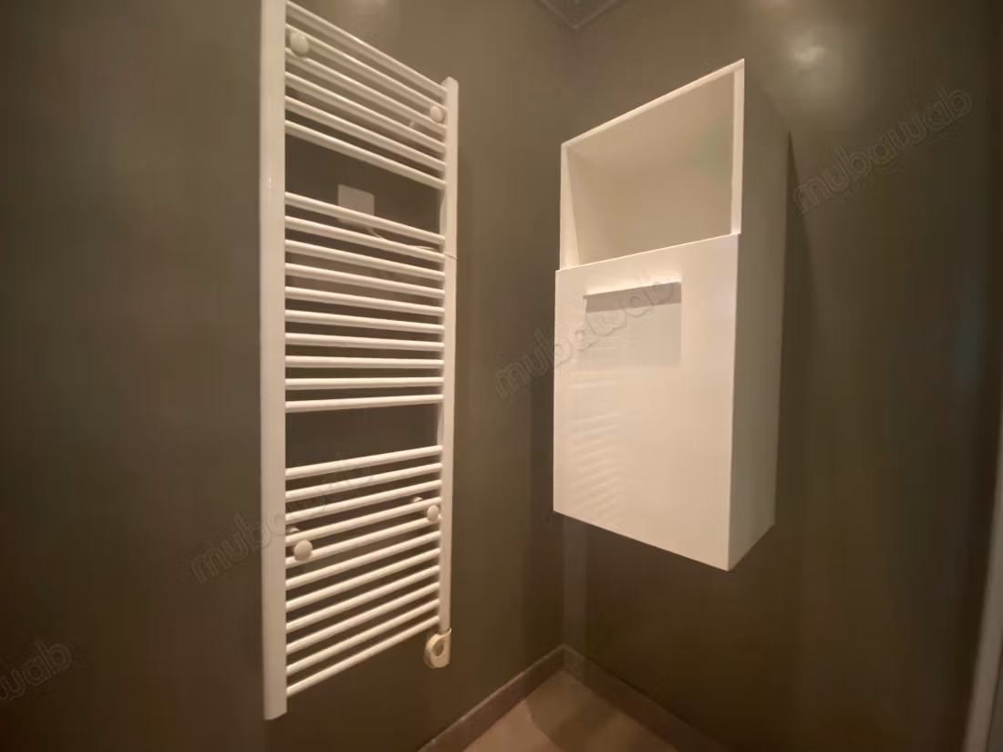Location saisonnière en Centre. Surface totale 145 m². Salon typique marocain, résidence sécurisée