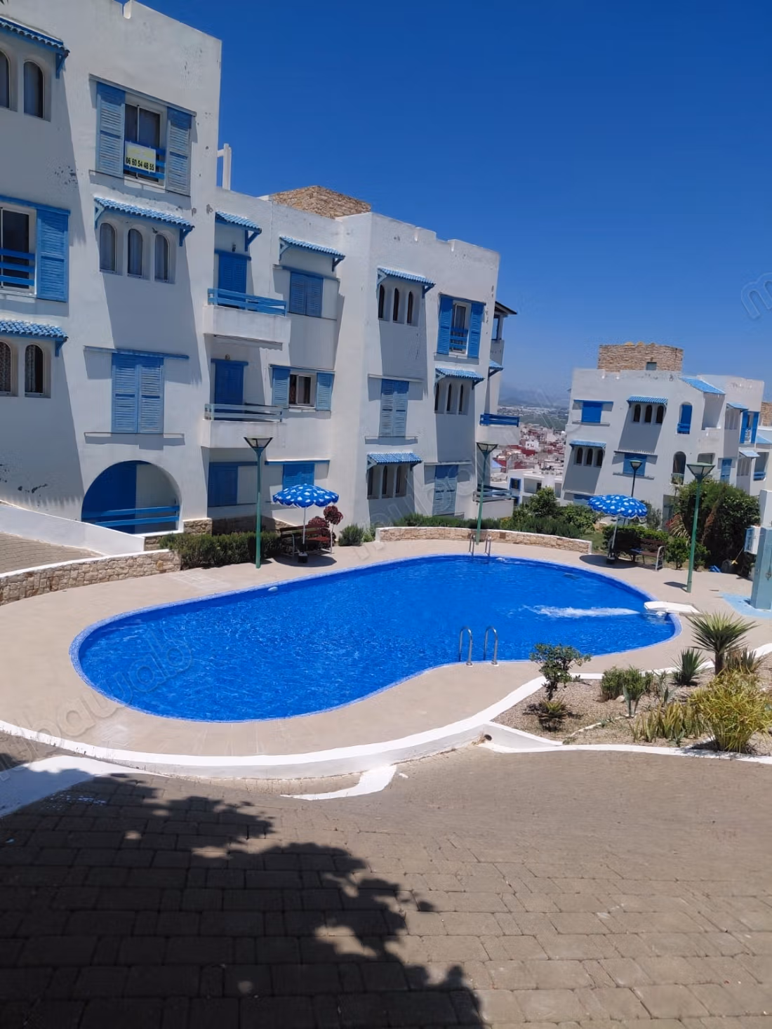 Holiday apartment for rent in M'Diq. 2 beautiful bedrooms. Pool and concierge service