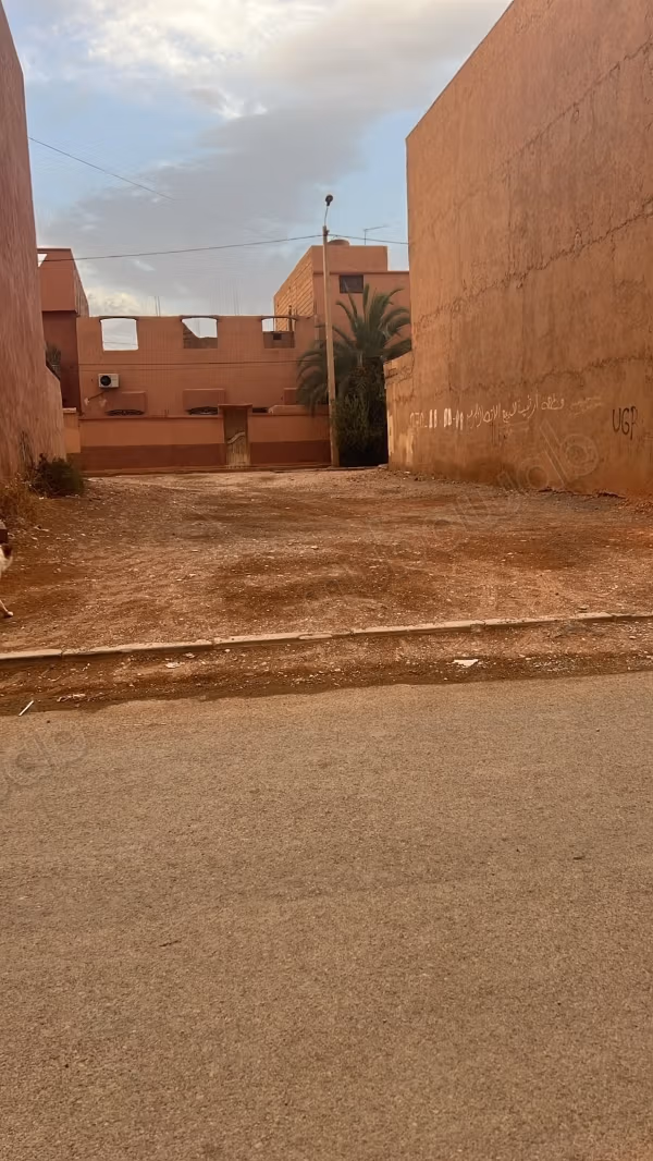 Prachtig terrein te koop in Errachidia. Oppervlakte 200 m²