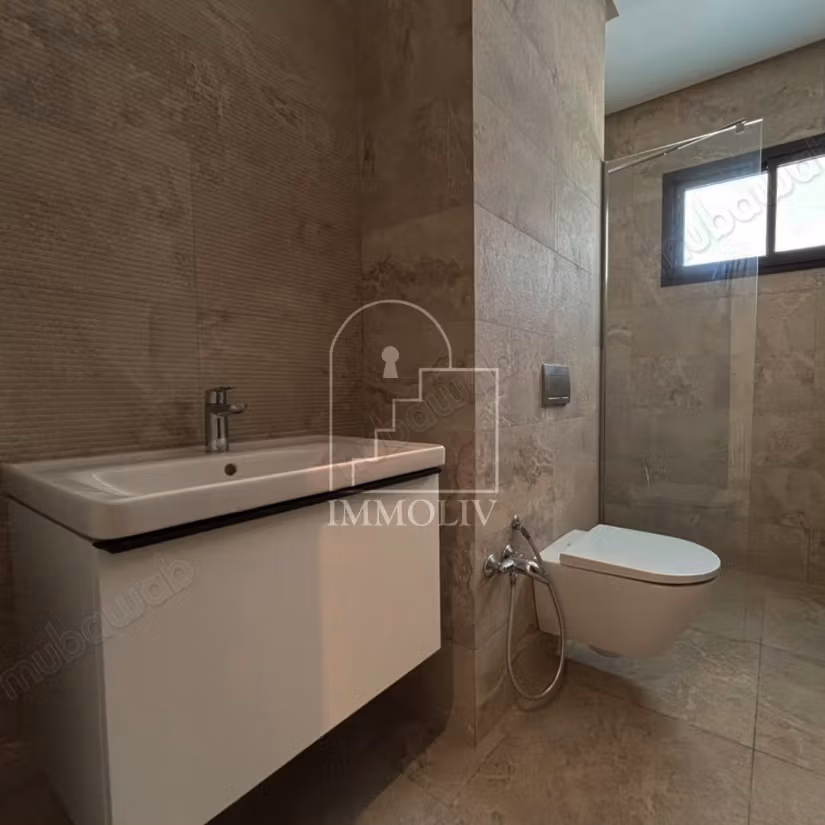 A vendre un Appt S1 neuf à Chotrana 1