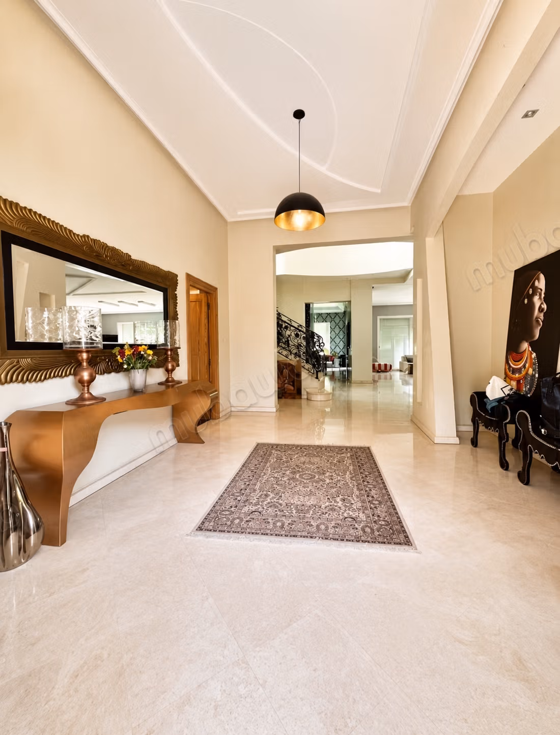 Somptueuse Villa meublée de 1000 M2 a louer sur Californie avec piscine, grand jardin et piscine