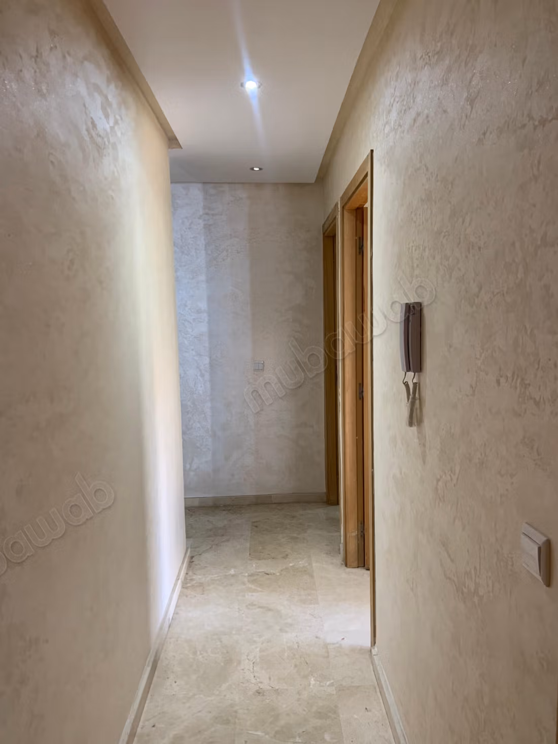 TE HUUR - Gemeubileerd Appartement De Heuvels