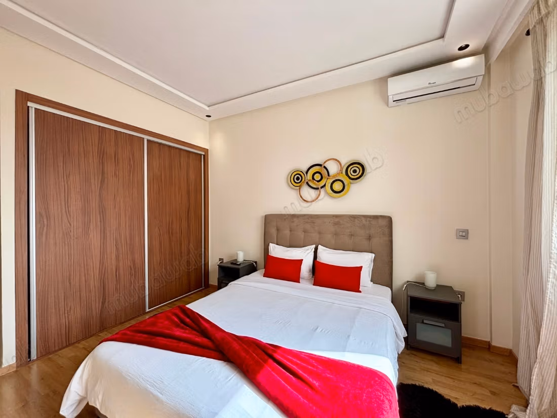 OASIS – Studio attraversante 54 m² con terrazza